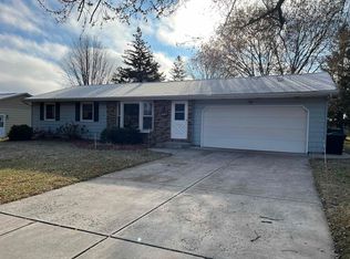 2685 Tulip Ln, Green Bay, WI 54313