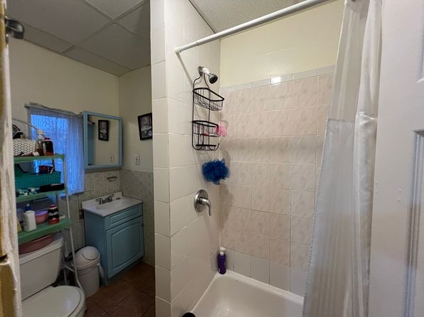 21 Bloomingdale St #2, Chelsea, MA 02150