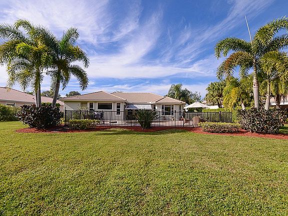 4th image of 4609 SW Long Bay Dr