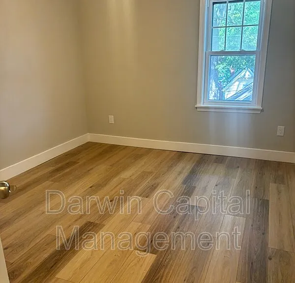 166 East Ave E — Photo 9