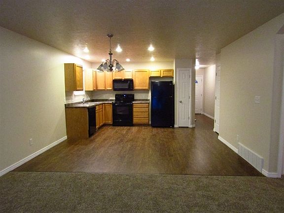 3rd image of 6808 W Valley Maple Dr