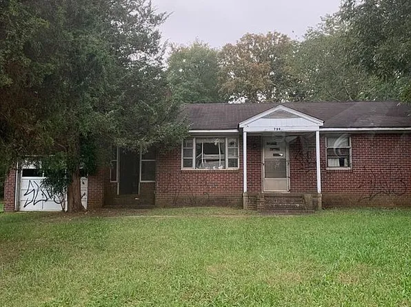 736 Colton St, Winston Salem, NC 27107