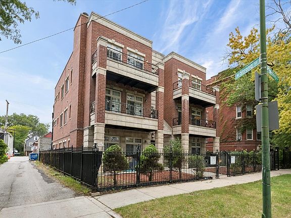 2nd image of 4932 N Harding Ave APT 3N