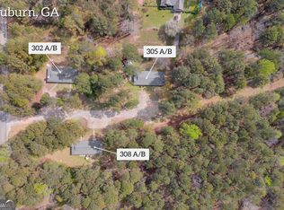 305 Scott Alex Cir, Auburn, GA 30011