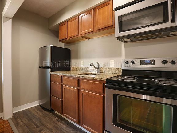 3rd image of 4916 California St APT 1