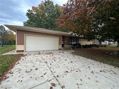 2707 E Asplin Dr, Rocky River, OH, 44116