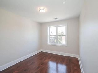 18 Johnson Ave APT 14, Quincy, MA 02169