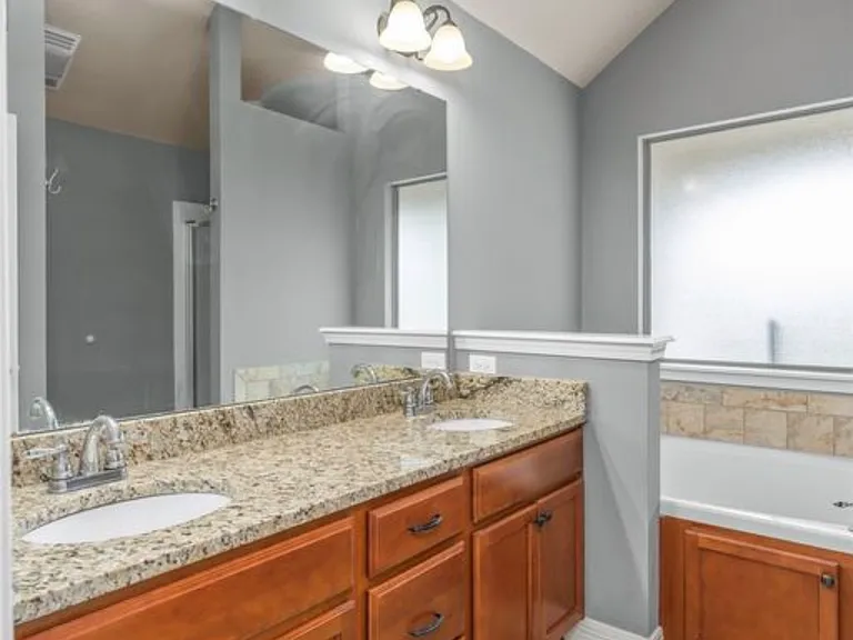 3826 Pickering Pass Dr — Photo 8