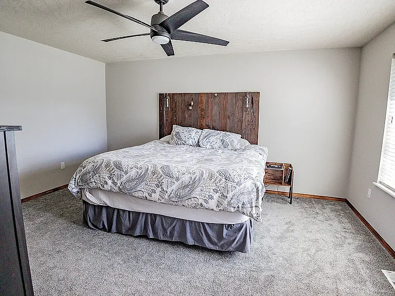 1268 W Bentwood Loop — Photo 108