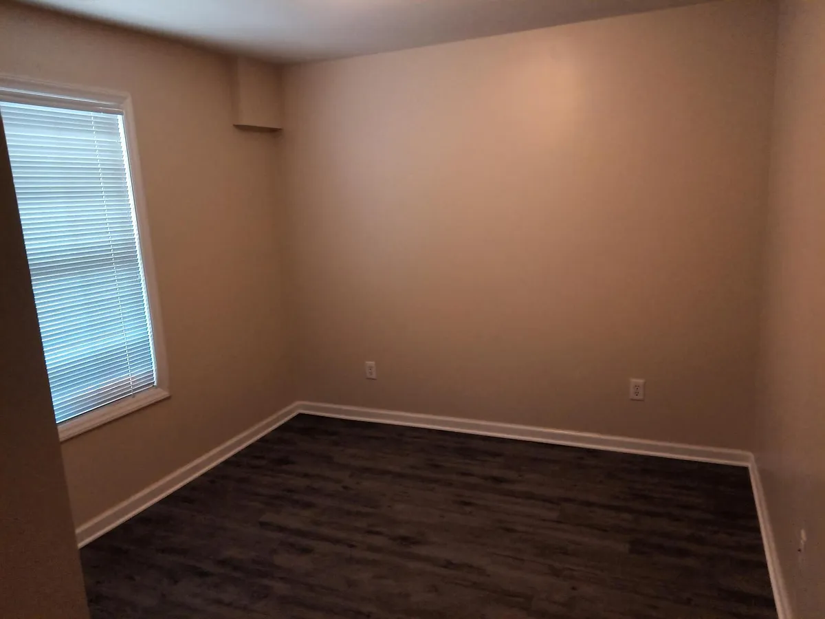 Building Photo - 2900 Trailwood Pnes