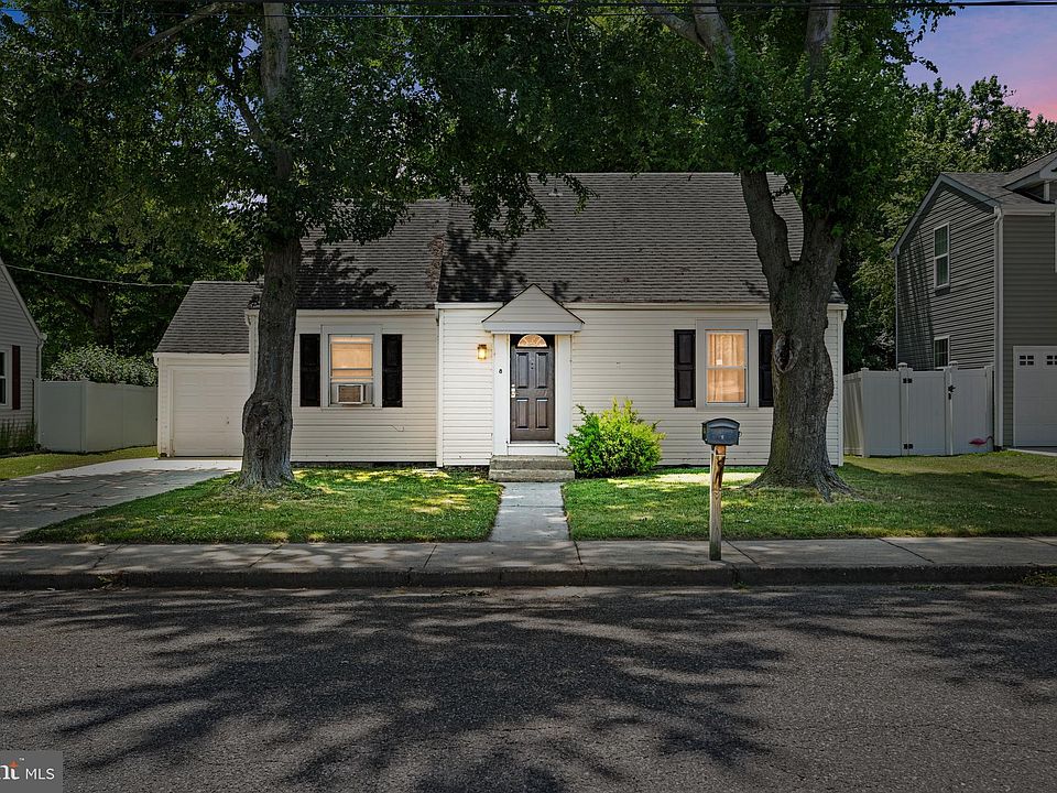 1st image of 8 Cordrey Ave