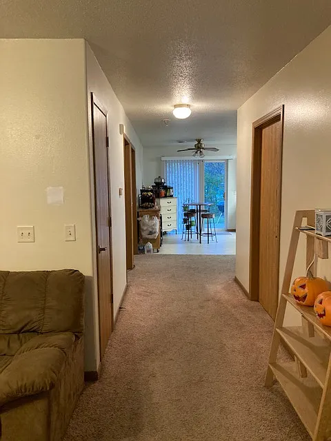 2 bed, $1,099 — Photo 3