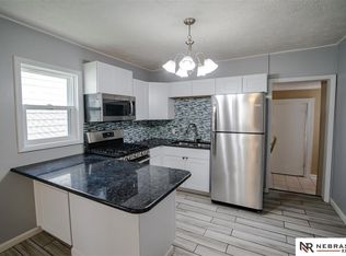 5306 S 33rd St, Omaha, NE 68107