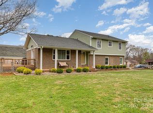 121 Louise Dr, Stanley, NC 28164