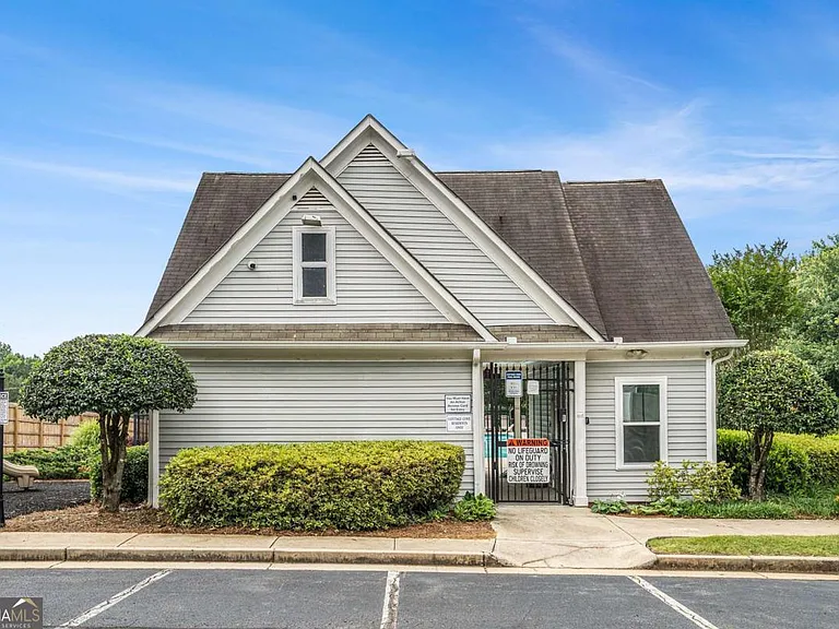 74 Slate Dr — Photo 16