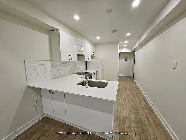 450 Arlington Ave #7 — Photo 7