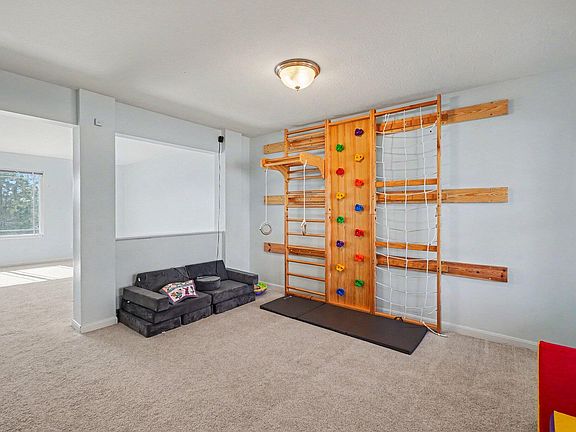 4th image of 10780 Brian Dr