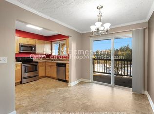 1035 SW Bertha Blvd APT 12, Portland, OR 97219