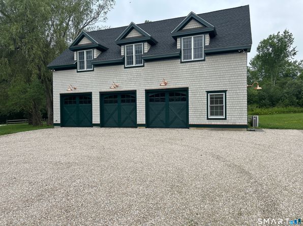19 Robin Hill Ln