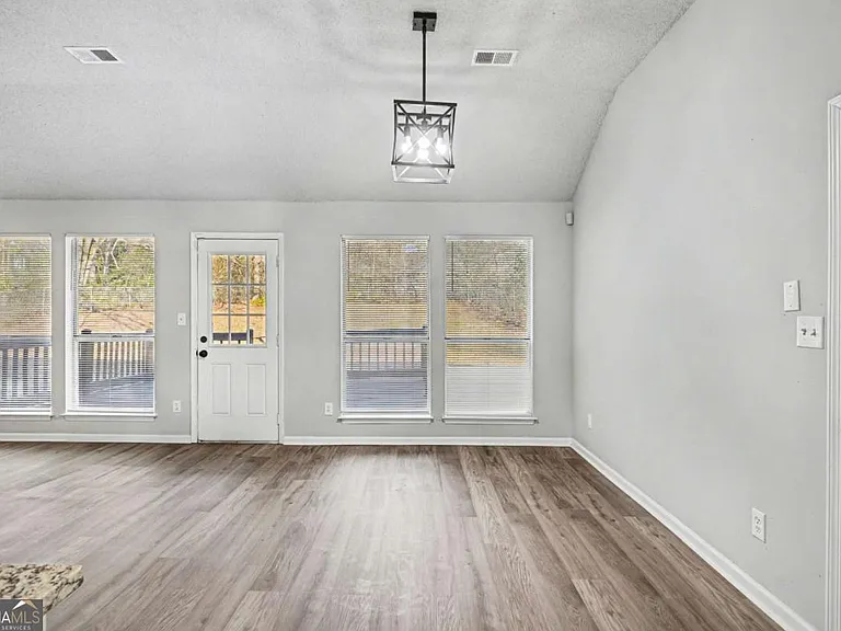 79 Water View Dr — Photo 16