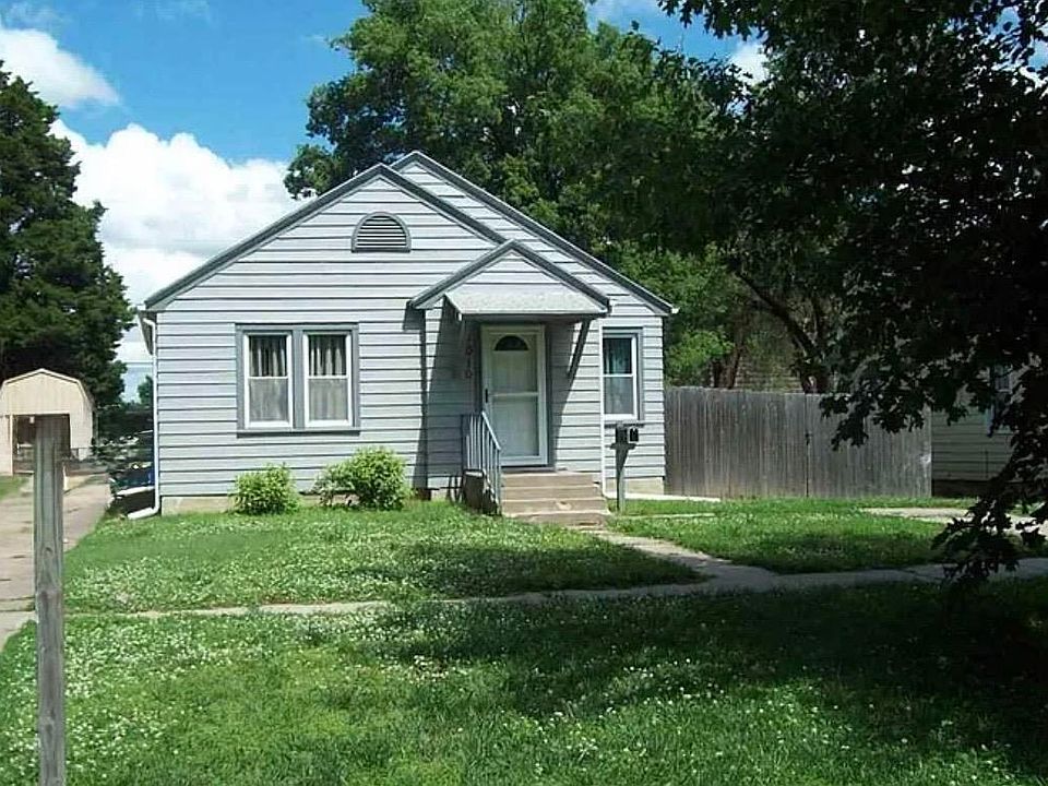 1st image of 1010 N Maple St