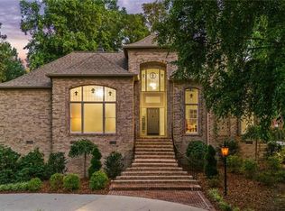 3300 Forsyth Dr, Greensboro, NC 27407