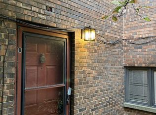 2233 N Clifton Ave #B, Chicago, IL 60614