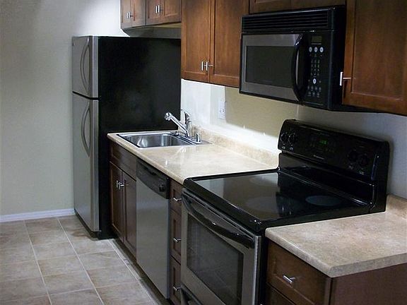 4th image of 2801 E Los Felices Cir #D103
