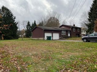 3238 Menough Rd, Ravenna, OH 44266