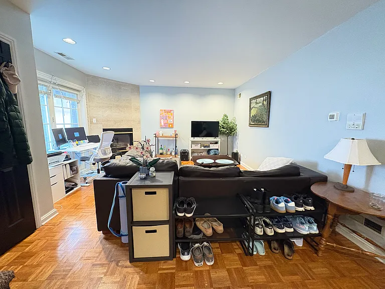 2852 N Southport Ave #2M — Photo 4