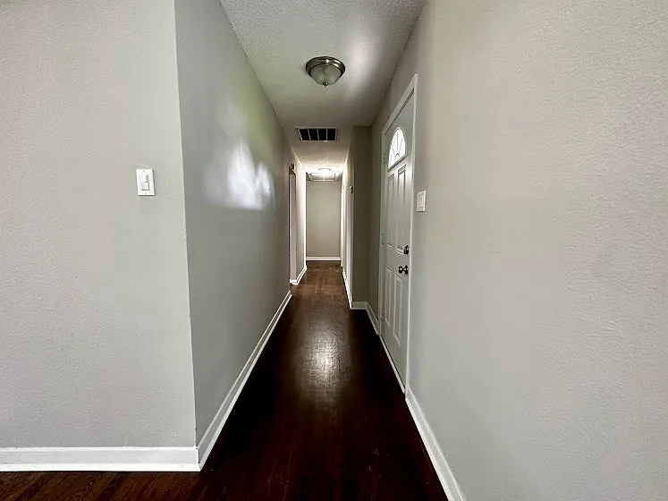 402 Del Norte Street - 1 — Photo 2
