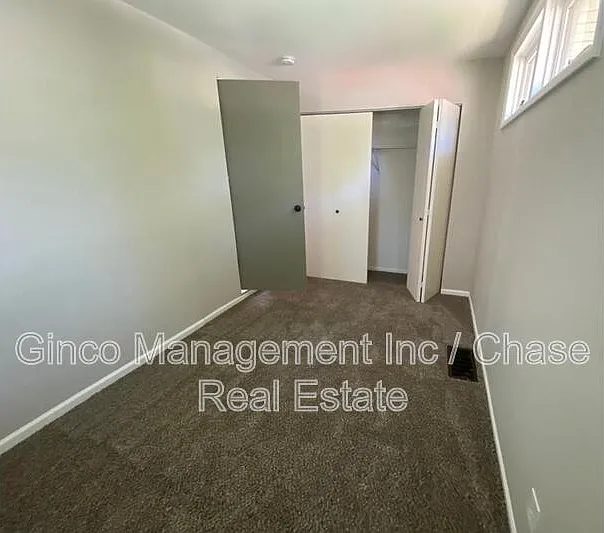 616 Vine St — Photo 13
