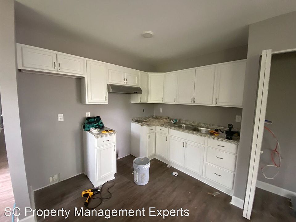 2nd image of 1819 English St Unit B