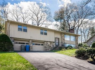 187 Mountain Rd, Manchester, CT 06040