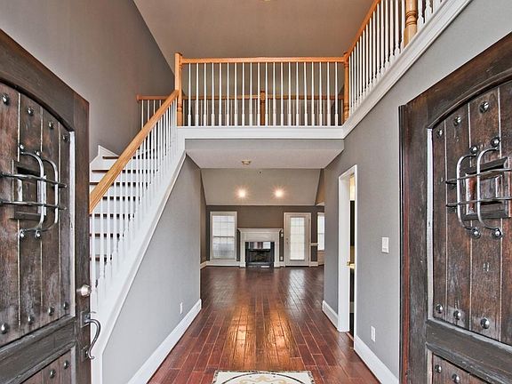 5th image of 980 River Valley Dr