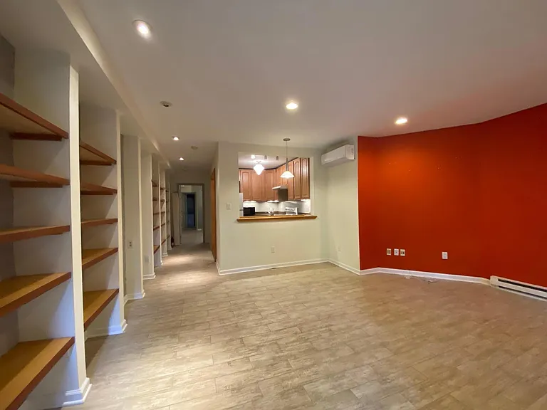 1305 Fairmont St NW #B — Photo 9