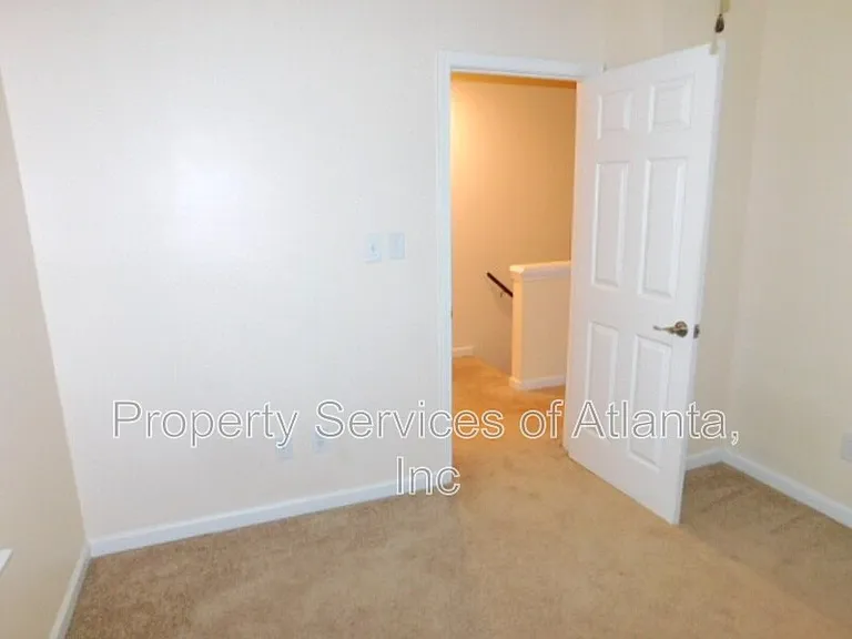 11215 Abbotts Station Dr — Photo 21