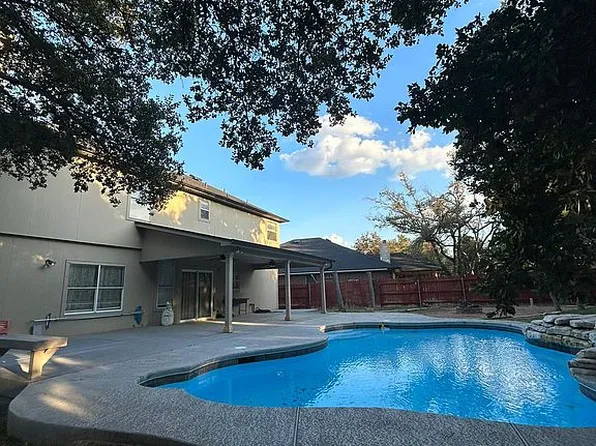 1805 Country Squire Dr, Cedar Park, TX 78613