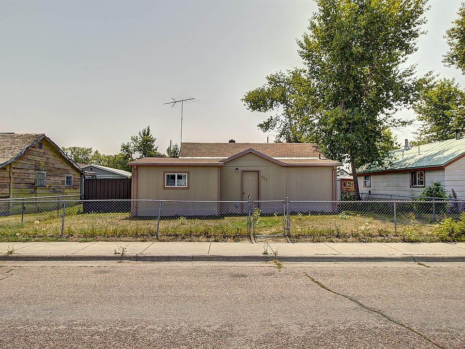 1st image of 207/205 9th Ave W