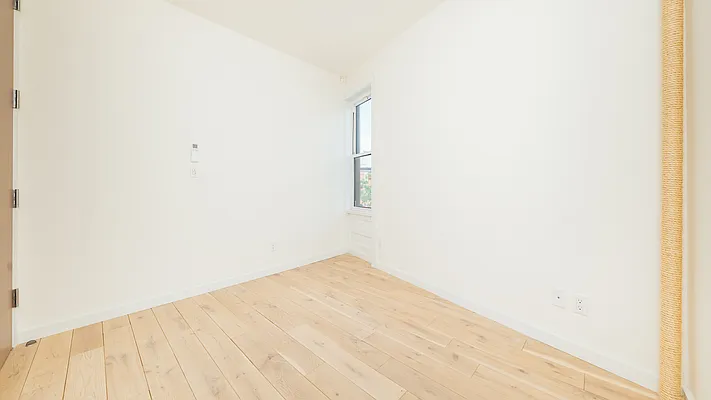 Rented by Nooklyn NYC LLC | media 23
