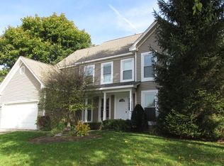 275 Hillhurst Dr, Cary, IL 60013