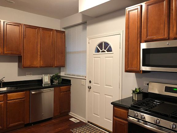 4th image of 4624 S Vincennes Ave #C1