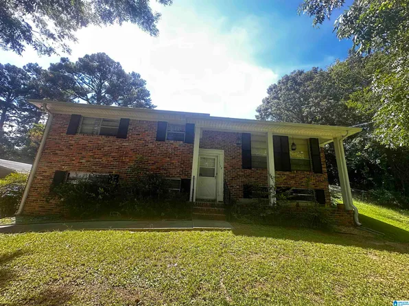 1108 Meadow Dr, Gardendale, AL 35071