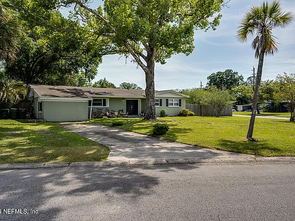 3rd image of 8177 CESPERDES Avenue