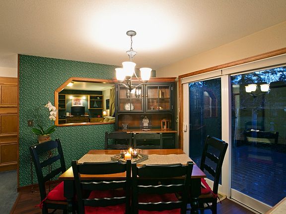 5th image of 12010 224th Avenue Ct E