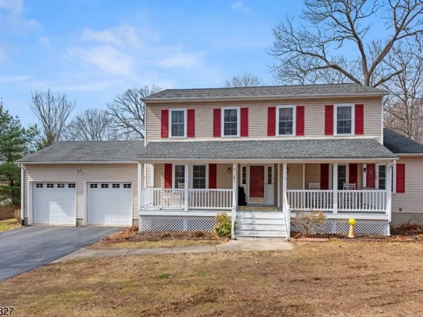 20 Windjammer Dr, Jefferson Twp., NJ 07849