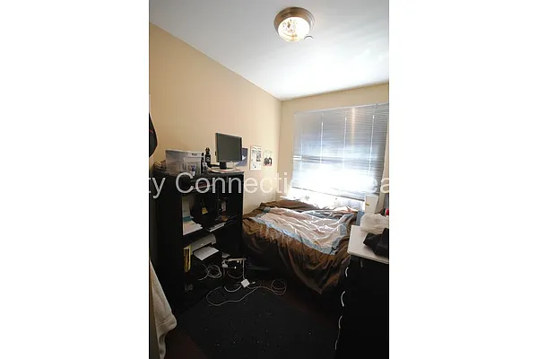 Rented by City Connections Realty | media 38