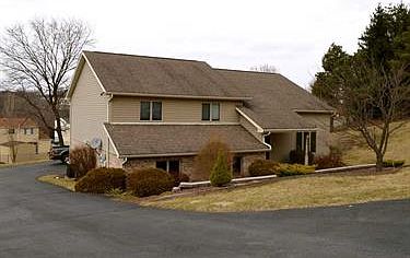 1st image of 295 Hopi Dr
