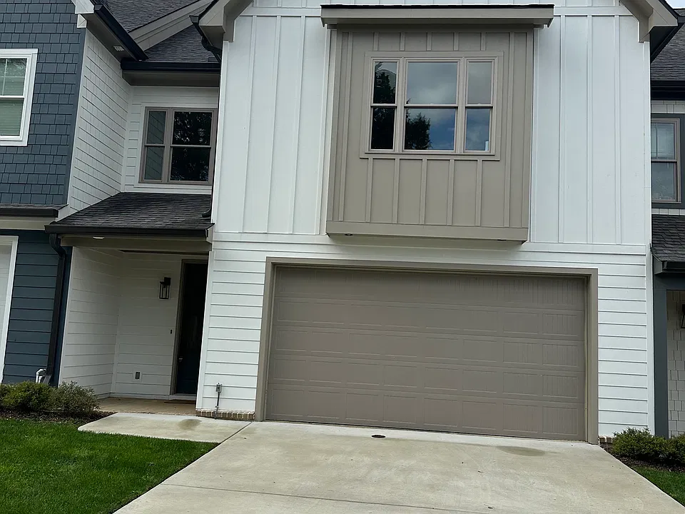 9654 Dutton Ln