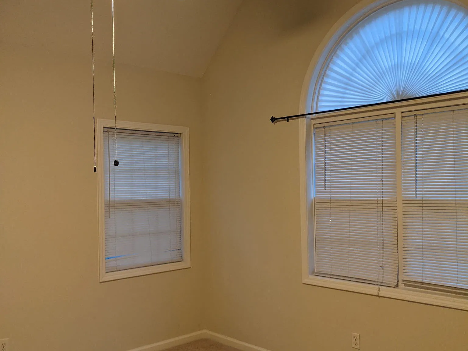 3 bed, 2.5 bath, 1888 sqft, $2,300 — Photo 4